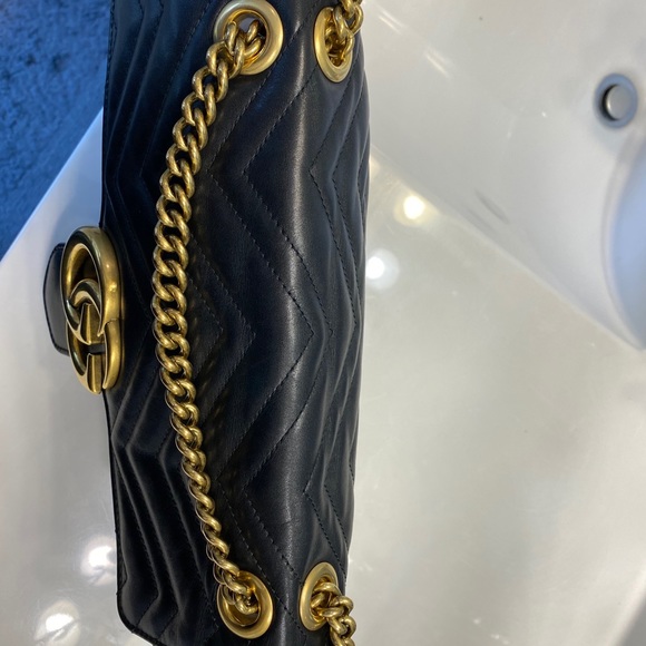 🔴SOLD🔴GUCCI GG Marmont Medium Shoulder Bag - Picture 5 of 10